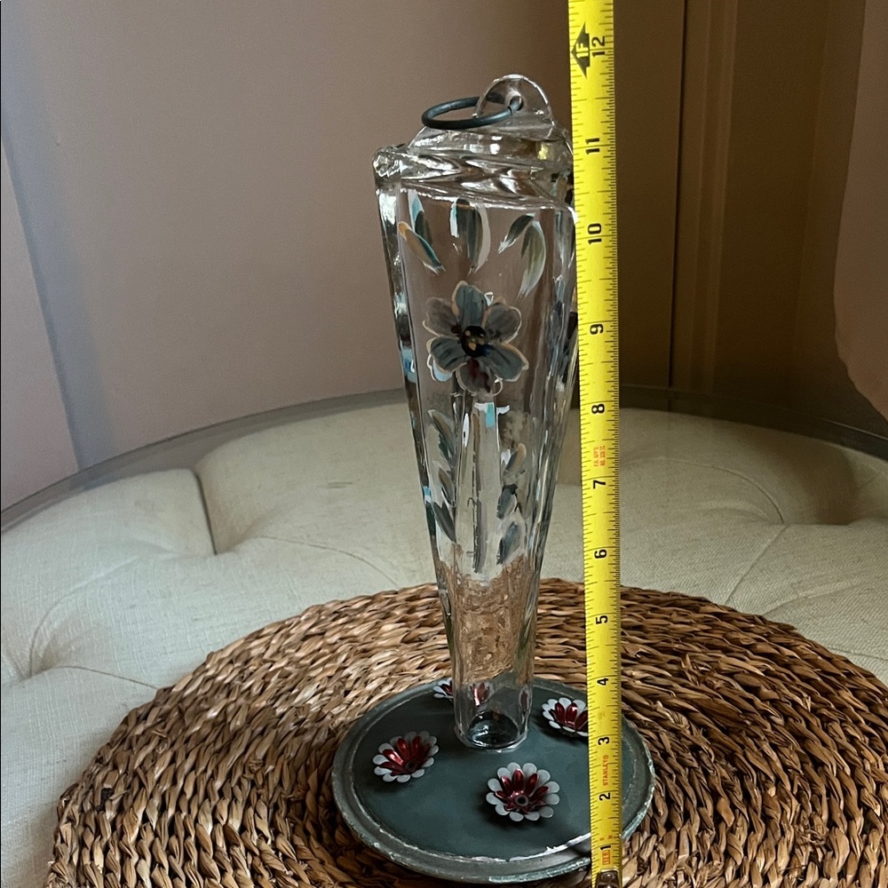 Vintage Hummingbird Feeder Hand-Blown and Hand-Painted Glass Vesal Metal base - Picture 9 of 9
